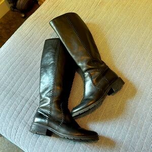 Sofft black leather, wide calf riding boots